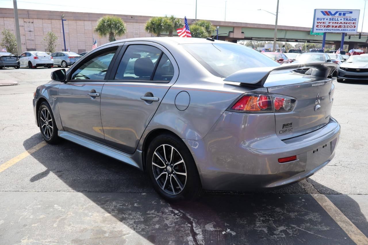 Mitsubishi Lancer ES 2.0 FWD CVT 2017