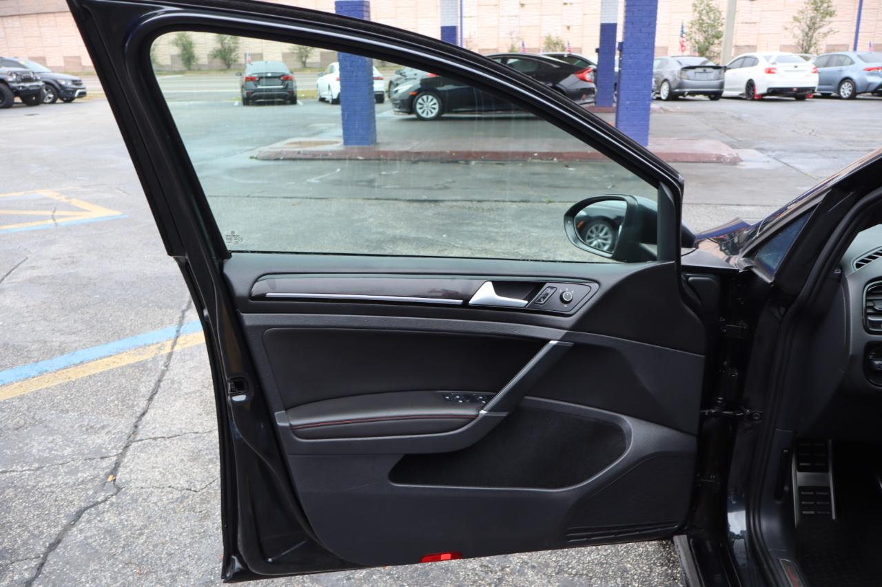 Volkswagen Golf GTI 4dr HB Man S w/Performance Pkg 2016