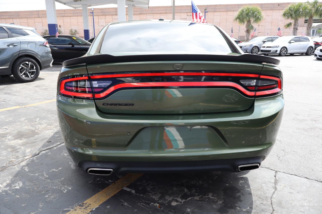 Dodge Charger SXT RWD 2020