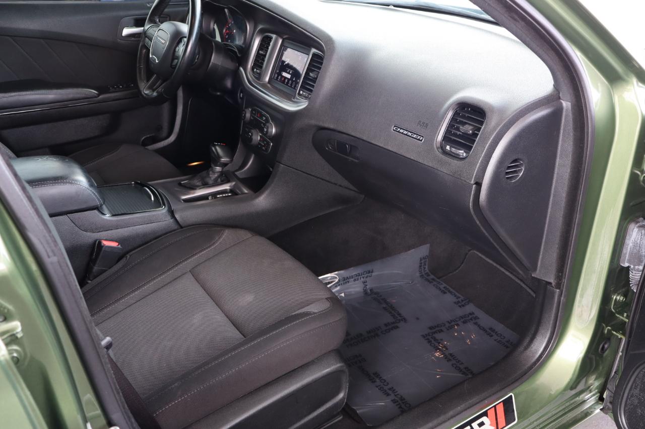 Dodge Charger SXT RWD 2020