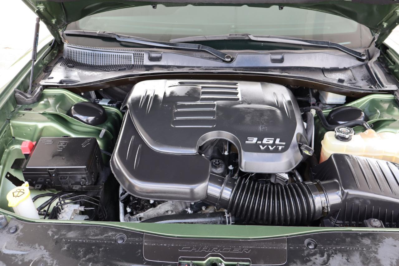 Dodge Charger SXT RWD 2020