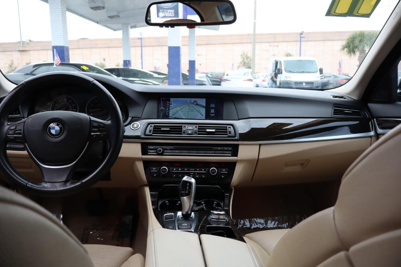 BMW 5 Series 4dr Sdn 535i RWD 2011