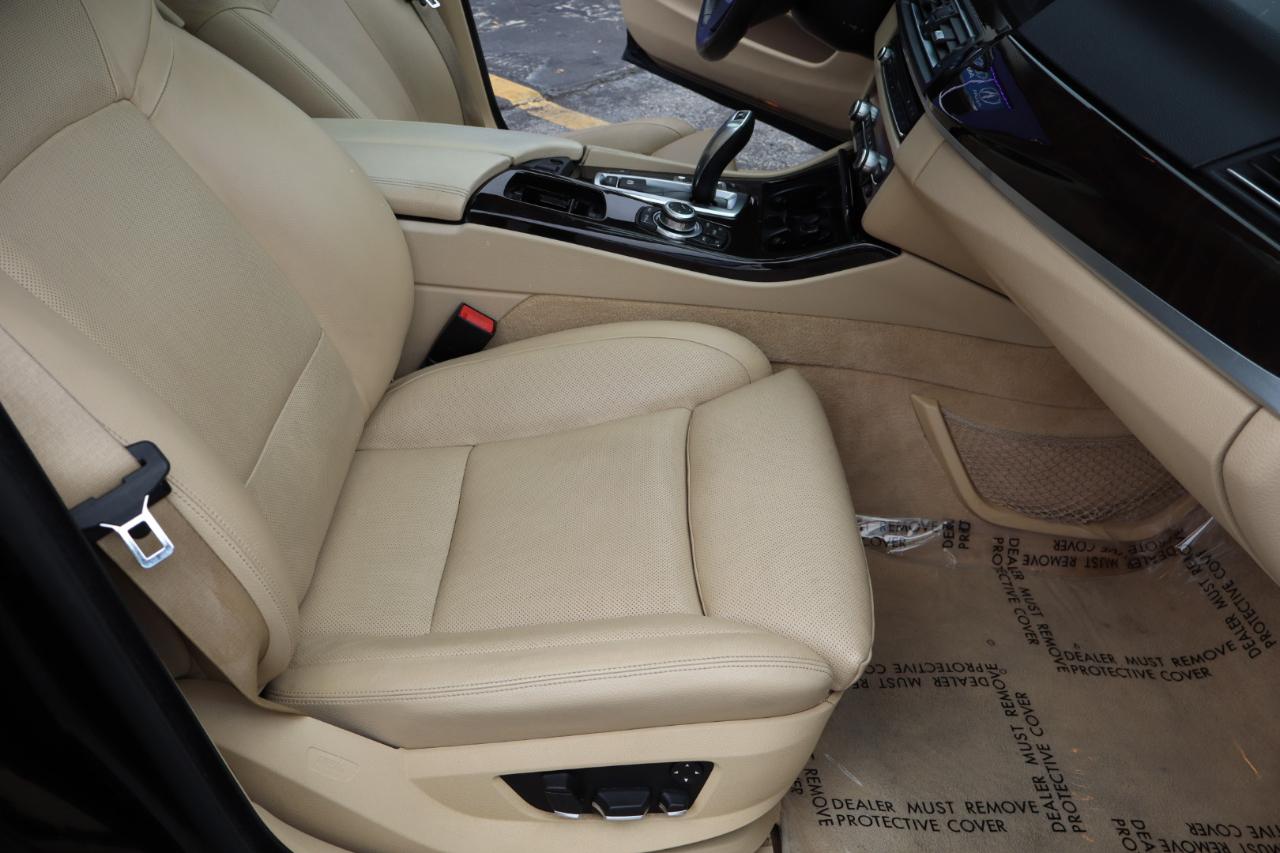 BMW 5 Series 4dr Sdn 535i RWD 2011