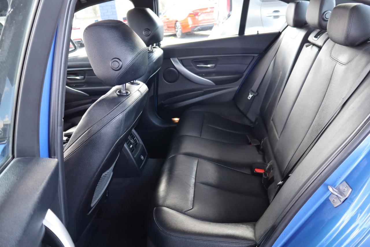 BMW 3 Series 4dr Sdn 335i RWD 2014