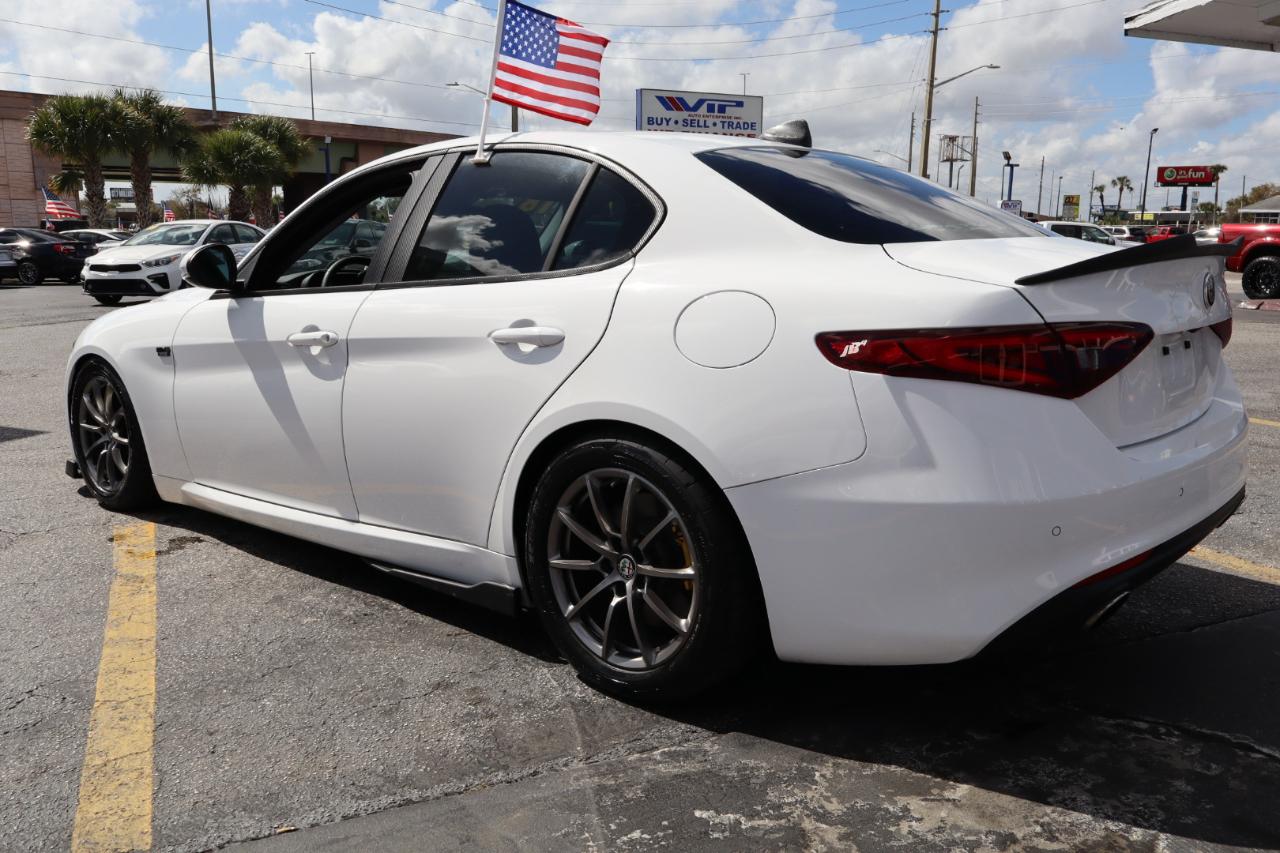 Alfa Romeo Giulia RWD 2018