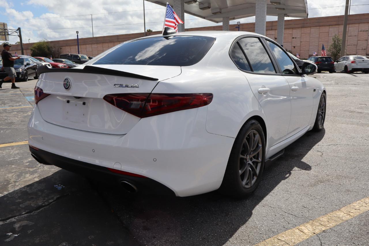 Alfa Romeo Giulia RWD 2018