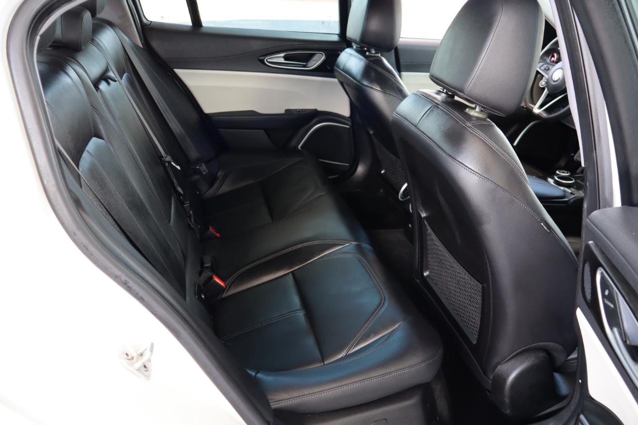 Alfa Romeo Giulia RWD 2018