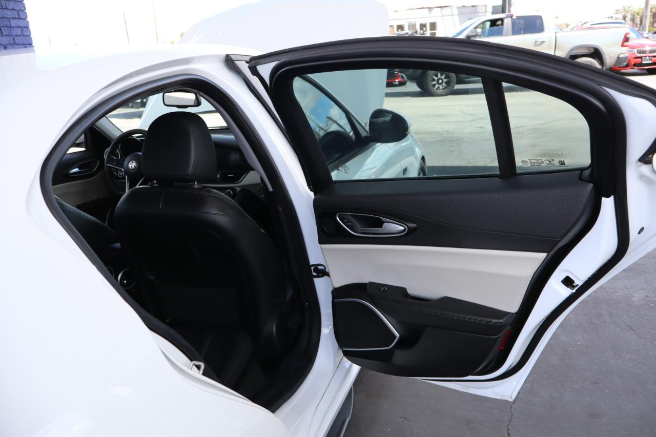 Alfa Romeo Giulia RWD 2018