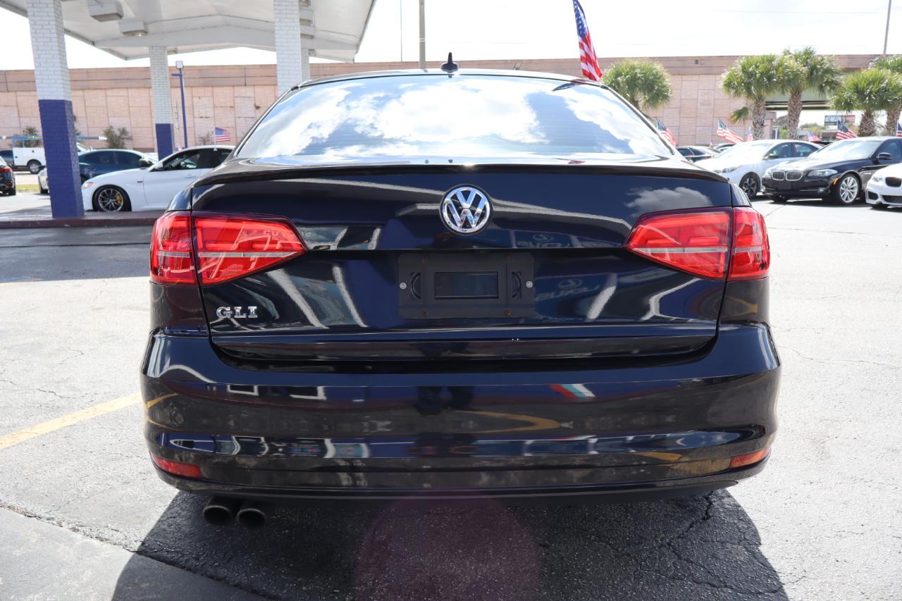 Volkswagen Jetta Sedan 4dr Man 2.0T GLI SE 2015