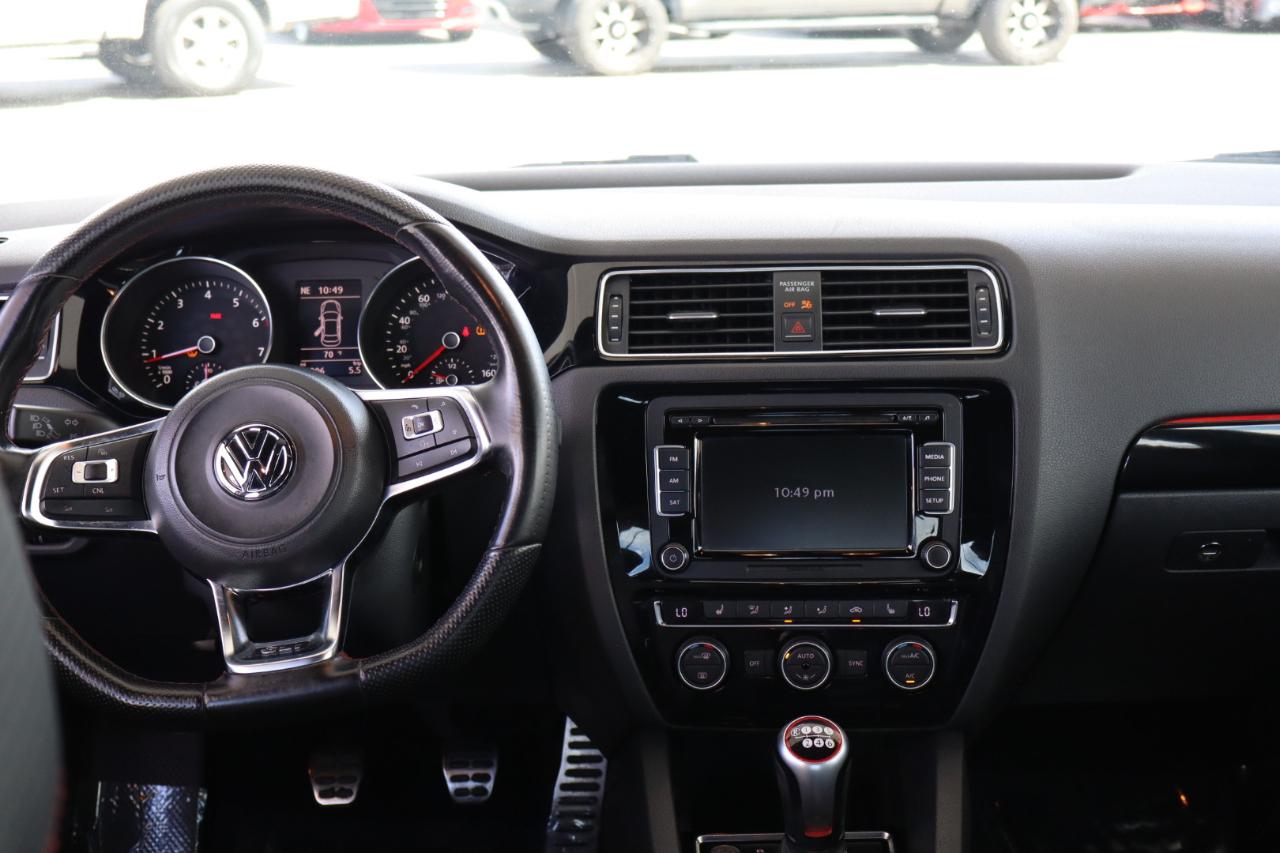 Volkswagen Jetta Sedan 4dr Man 2.0T GLI SE 2015