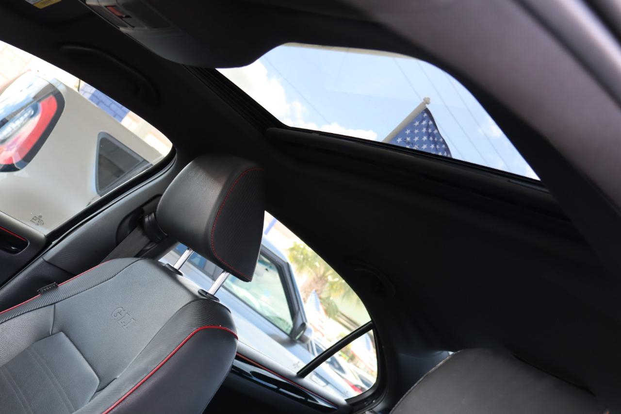 Volkswagen Jetta Sedan 4dr Man 2.0T GLI SE 2015