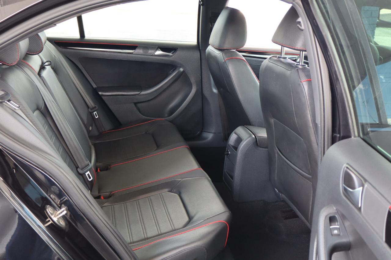 Volkswagen Jetta Sedan 4dr Man 2.0T GLI SE 2015