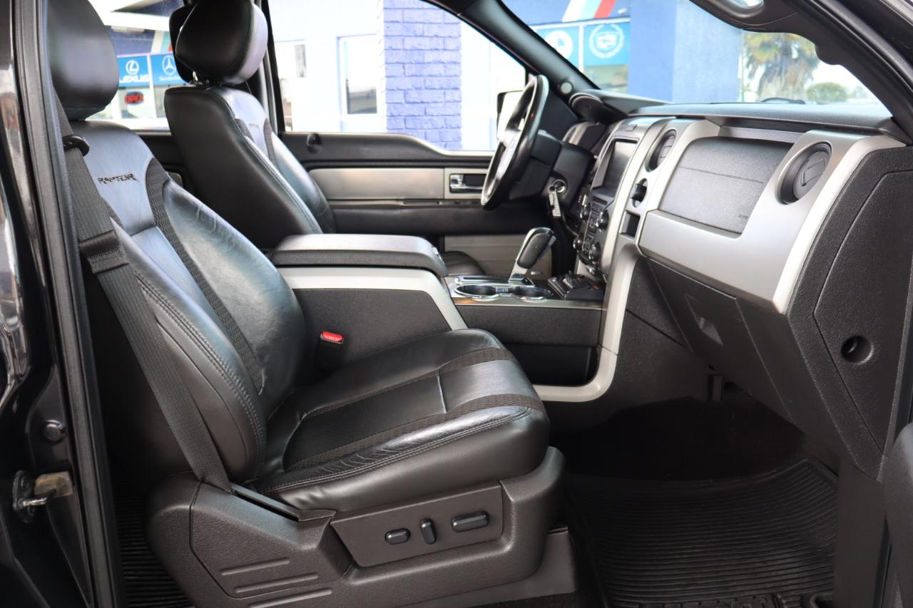 Ford F-150 4WD SuperCrew 145" SVT Raptor 2013