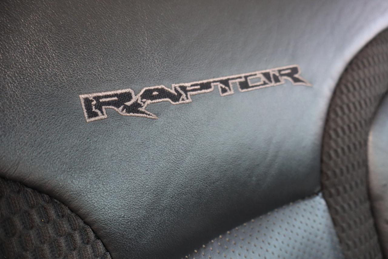 Ford F-150 4WD SuperCrew 145" SVT Raptor 2013