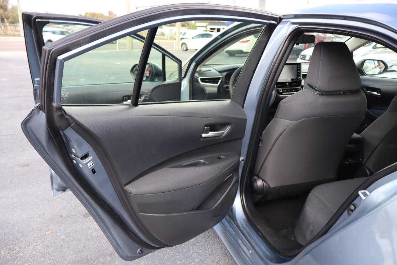 Toyota Corolla LE CVT (Natl) 2021