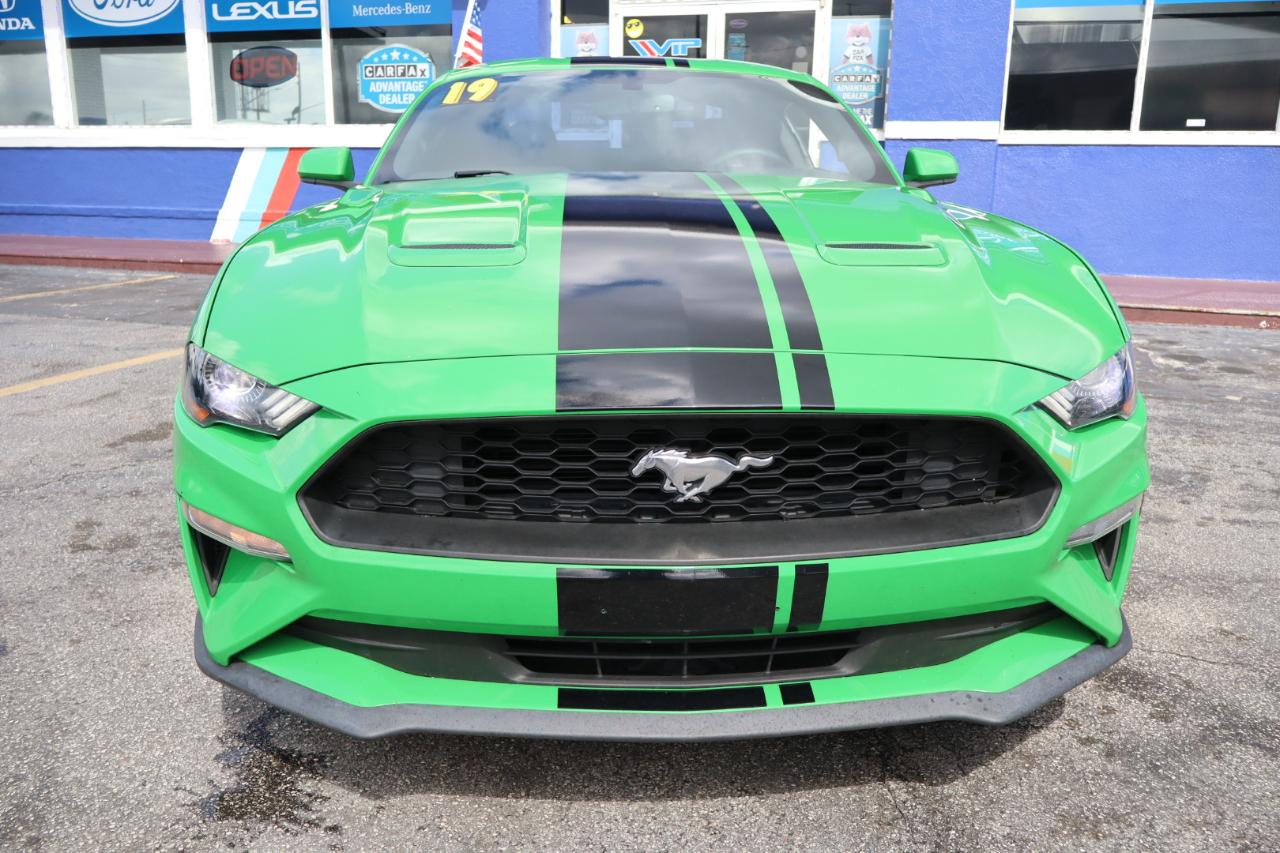 Ford Mustang EcoBoost Fastback 2019