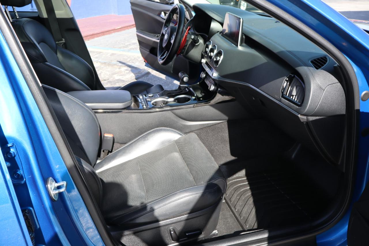 Kia Stinger Base RWD 2019