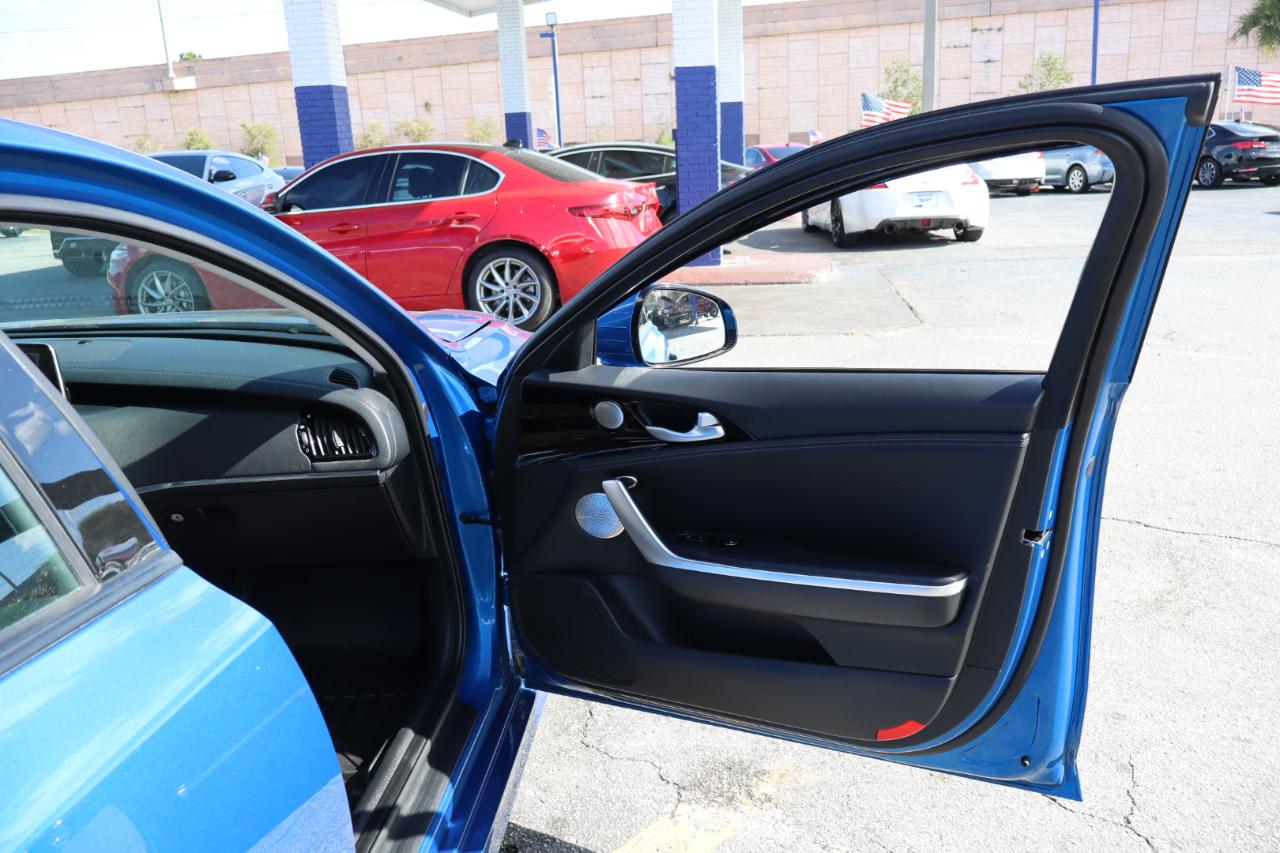 Kia Stinger Base RWD 2019