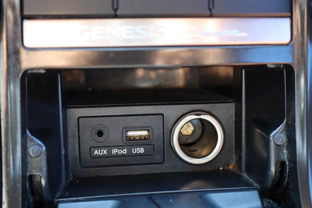 Hyundai Genesis Coupe 2dr 3.8L Auto Ultimate w/Tan Seats 2016