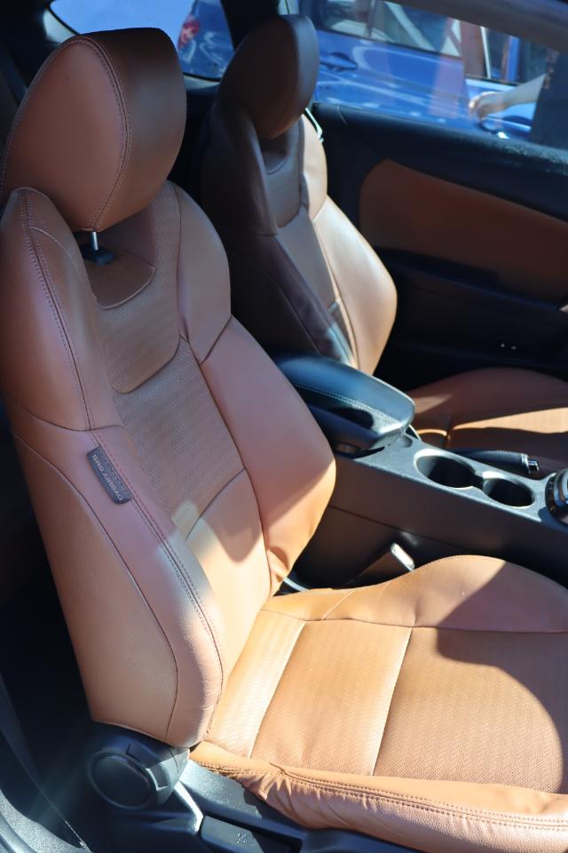 Hyundai Genesis Coupe 2dr 3.8L Auto Ultimate w/Tan Seats 2016