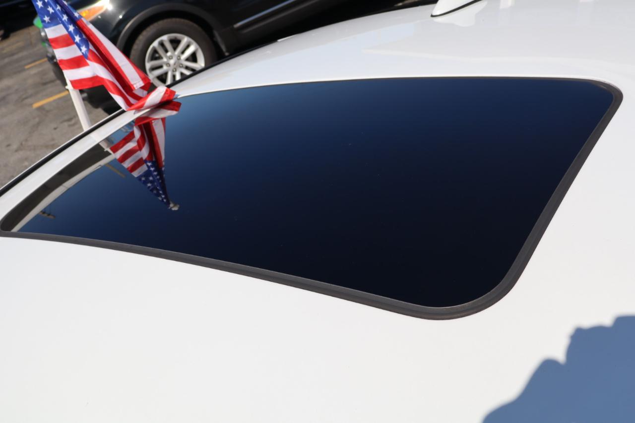 Hyundai Genesis Coupe 2dr 3.8L Auto Ultimate w/Tan Seats 2016