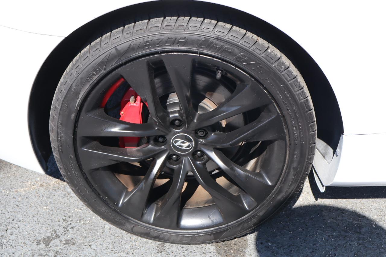 Hyundai Genesis Coupe 2dr 3.8L Auto Ultimate w/Tan Seats 2016