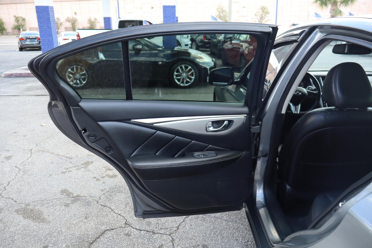 Infiniti Q50 3.0t LUXE RWD 2019