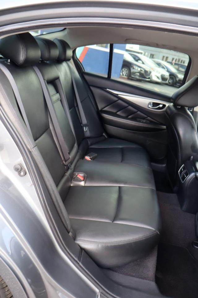 Infiniti Q50 3.0t LUXE RWD 2019