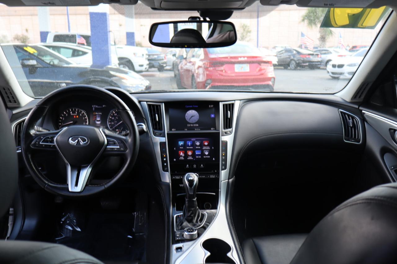 Infiniti Q50 3.0t LUXE RWD 2019