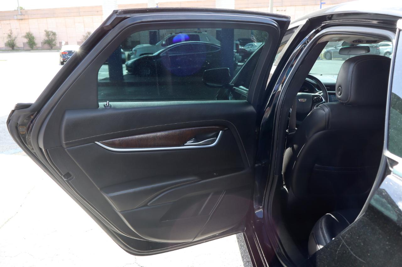 Cadillac XTS 4dr Sdn Luxury FWD 2018