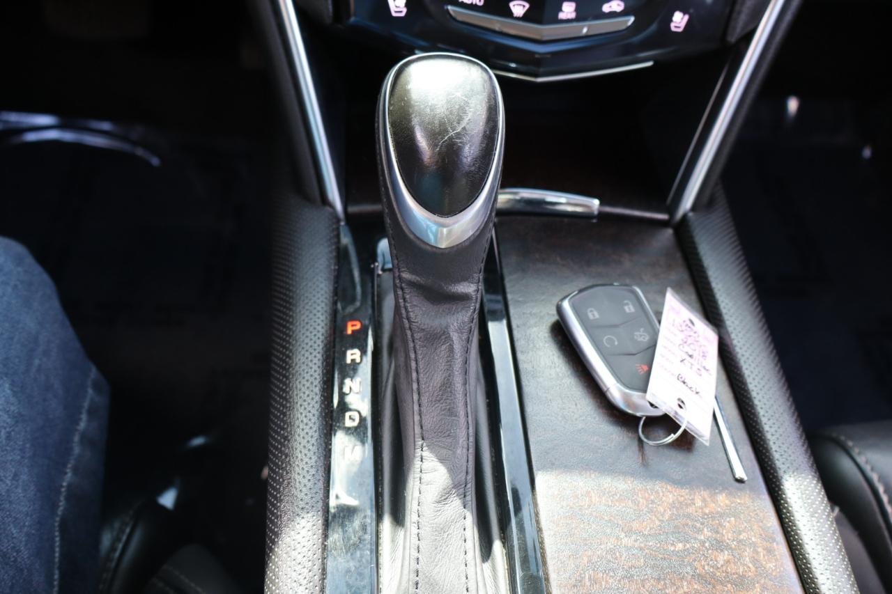 Cadillac XTS 4dr Sdn Luxury FWD 2018