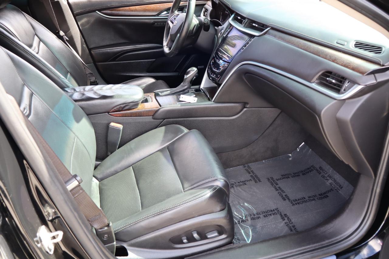 Cadillac XTS 4dr Sdn Luxury FWD 2018