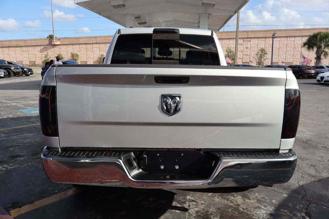 RAM 1500 SLT 4x2 Quad Cab 6'4" Box 2018