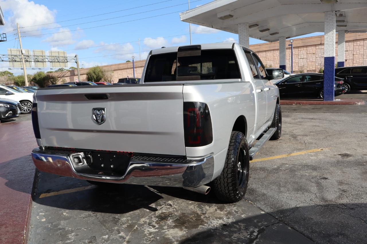 RAM 1500 SLT 4x2 Quad Cab 6'4" Box 2018
