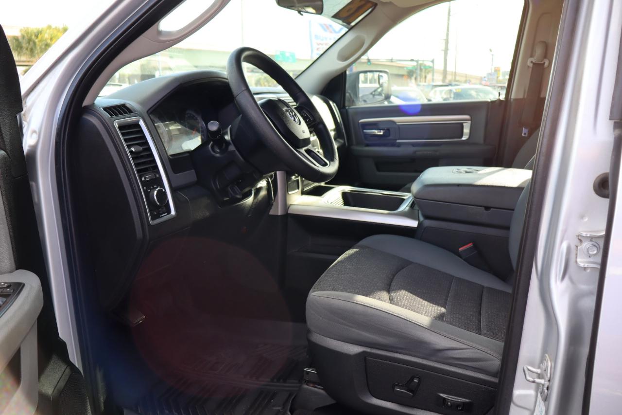 RAM 1500 SLT 4x2 Quad Cab 6'4" Box 2018