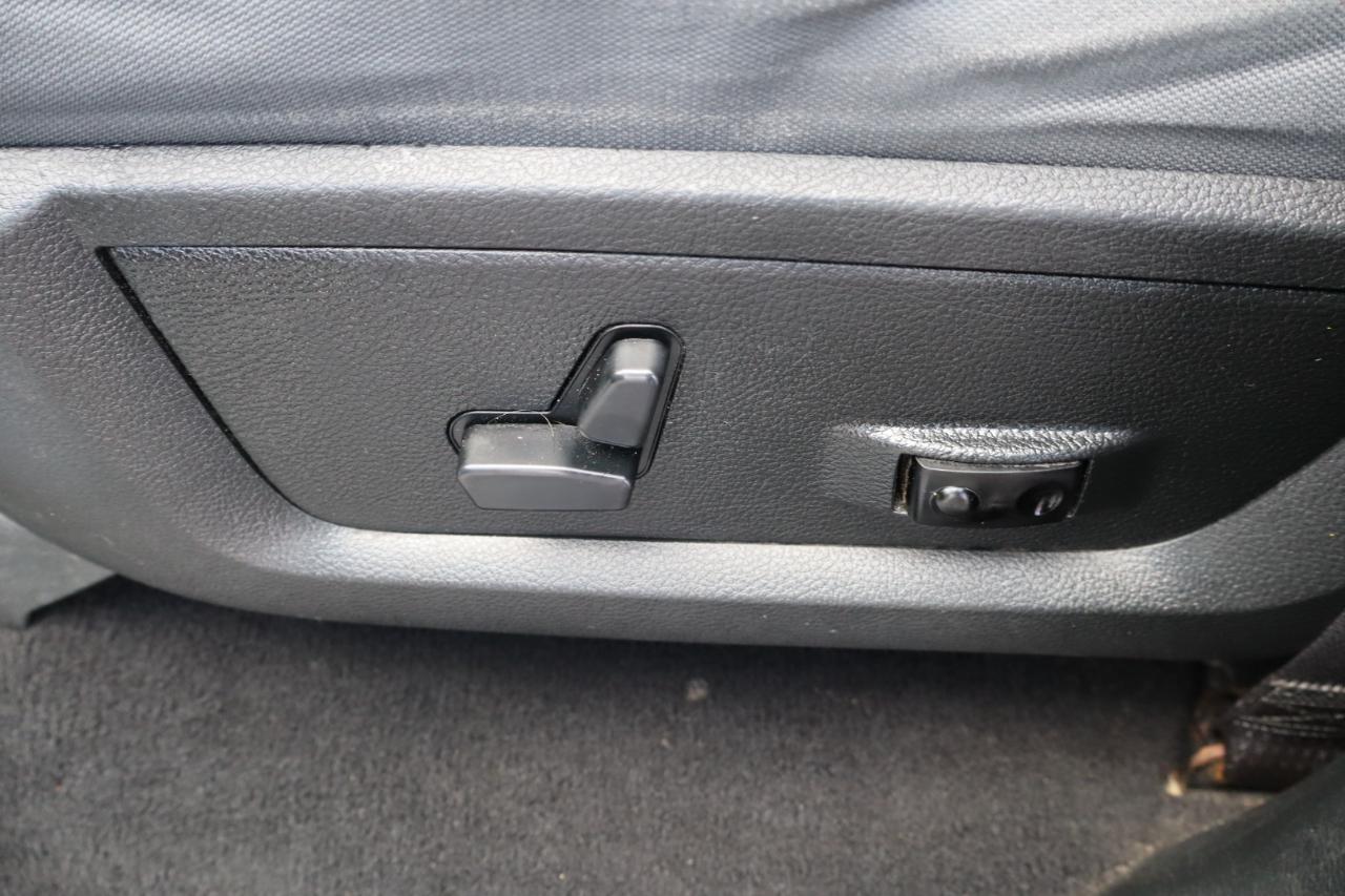 RAM 1500 SLT 4x2 Quad Cab 6'4" Box 2018