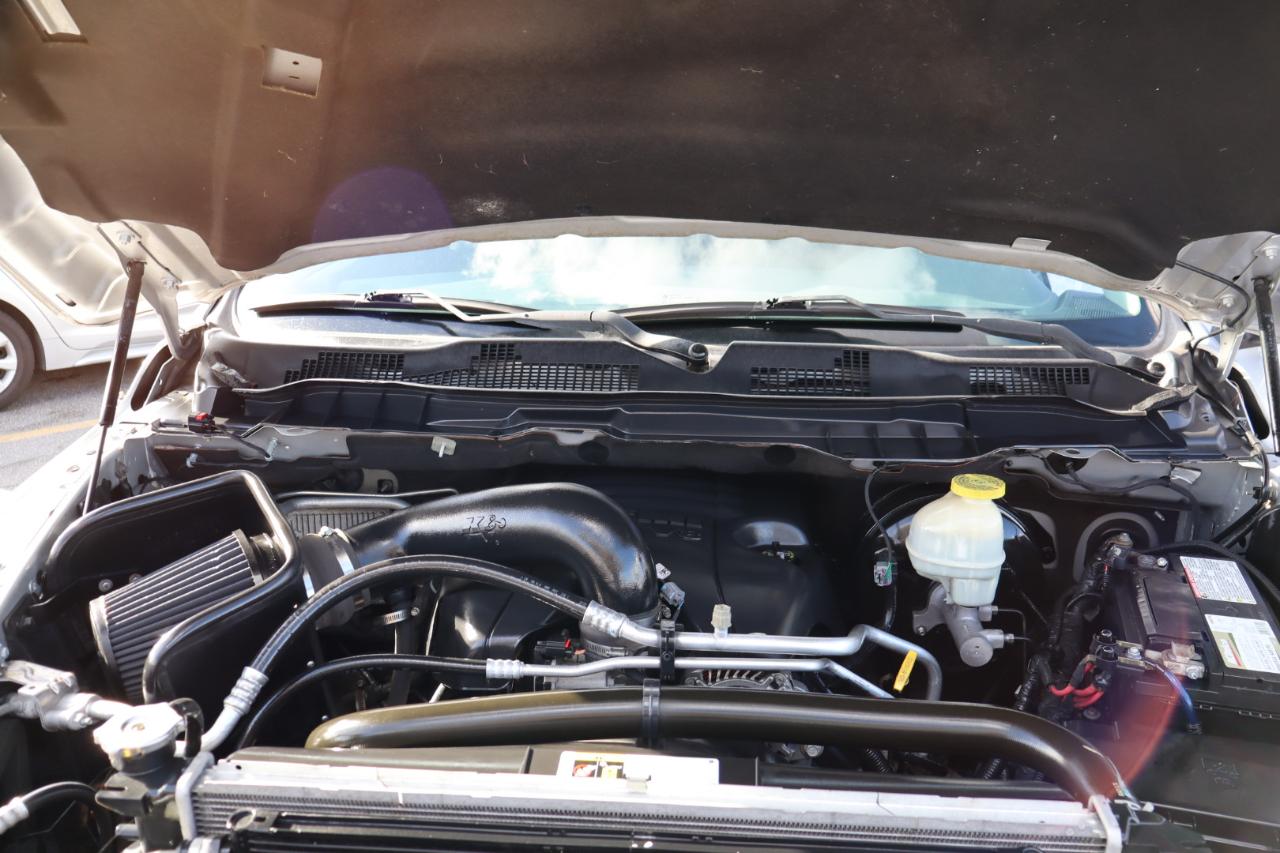 RAM 1500 SLT 4x2 Quad Cab 6'4" Box 2018