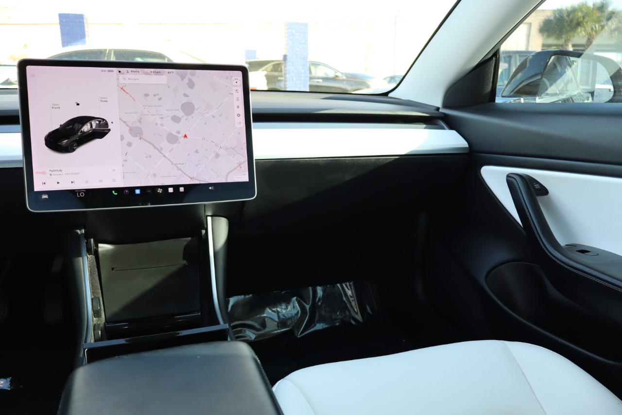 Tesla Model 3 Mid Range RWD *Ltd Avail* 2019