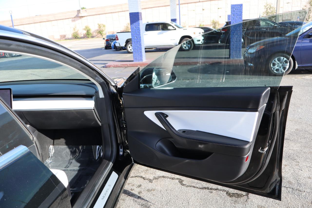 Tesla Model 3 Mid Range RWD *Ltd Avail* 2019