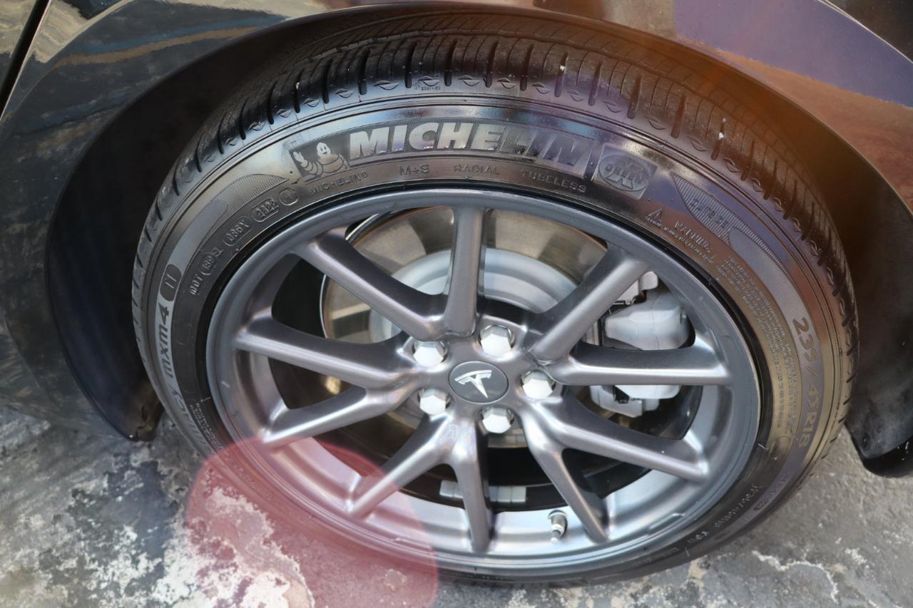 Tesla Model 3 Mid Range RWD *Ltd Avail* 2019
