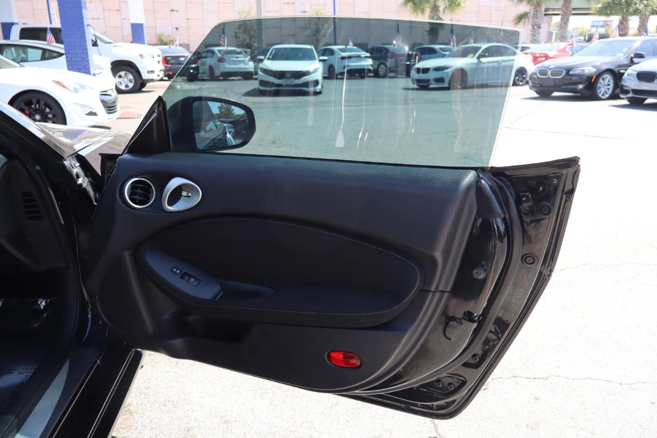 Nissan 370Z 2dr Cpe Auto 2014