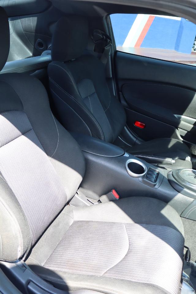 Nissan 370Z 2dr Cpe Auto 2014