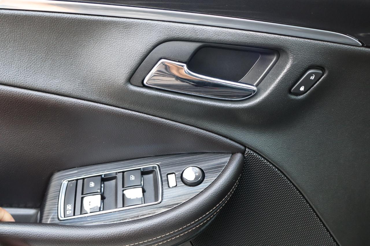 Chevrolet Impala 4dr Sdn LT w/1LT 2018