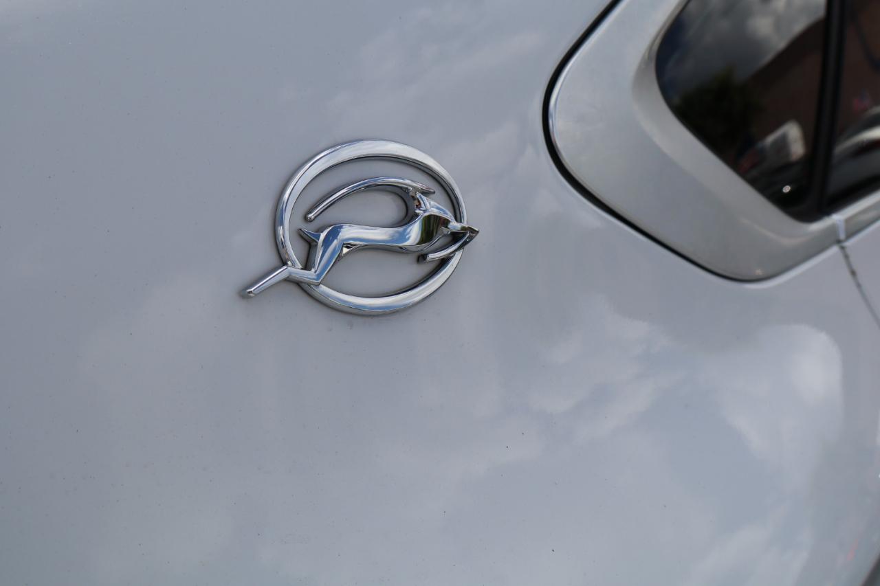 Chevrolet Impala 4dr Sdn LT w/1LT 2018