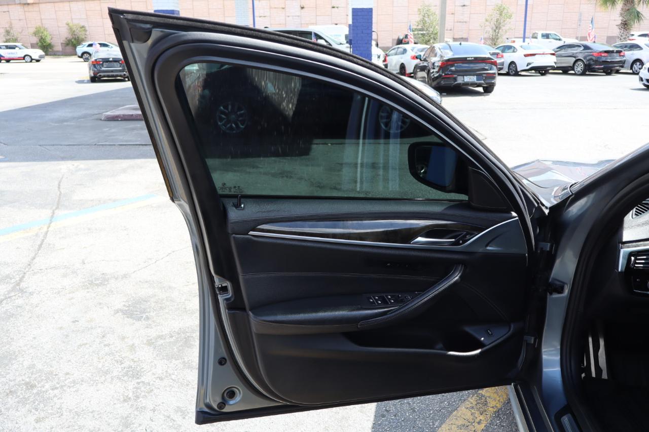 BMW 5 Series 540i Sedan 2017