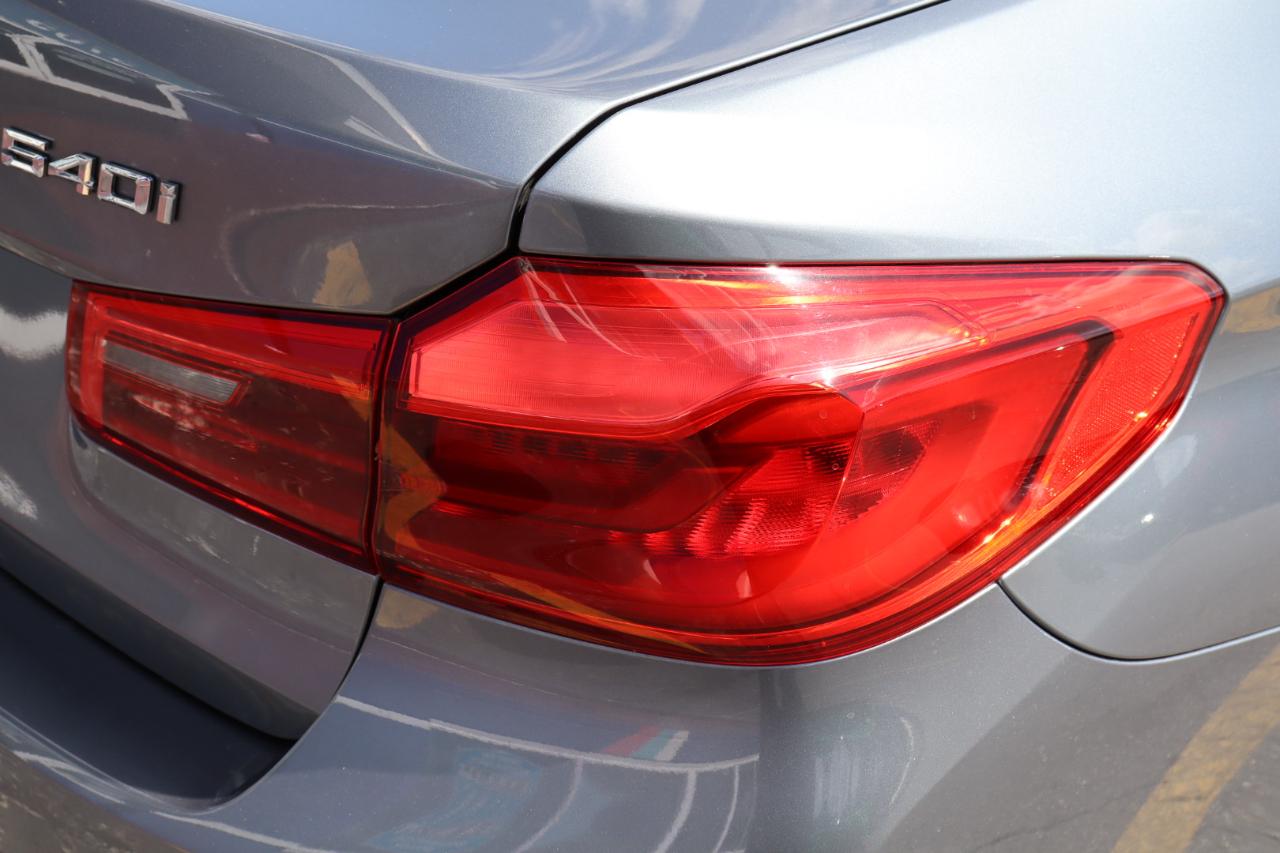 BMW 5 Series 540i Sedan 2017