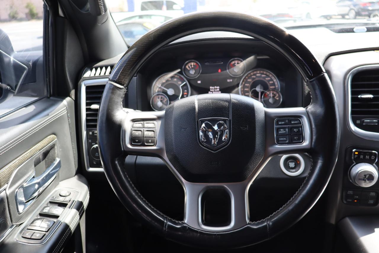 RAM 1500 Limited 4x4 Crew Cab 5'7" Box 2017