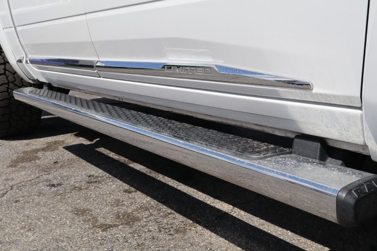 RAM 1500 Limited 4x4 Crew Cab 5'7" Box 2017