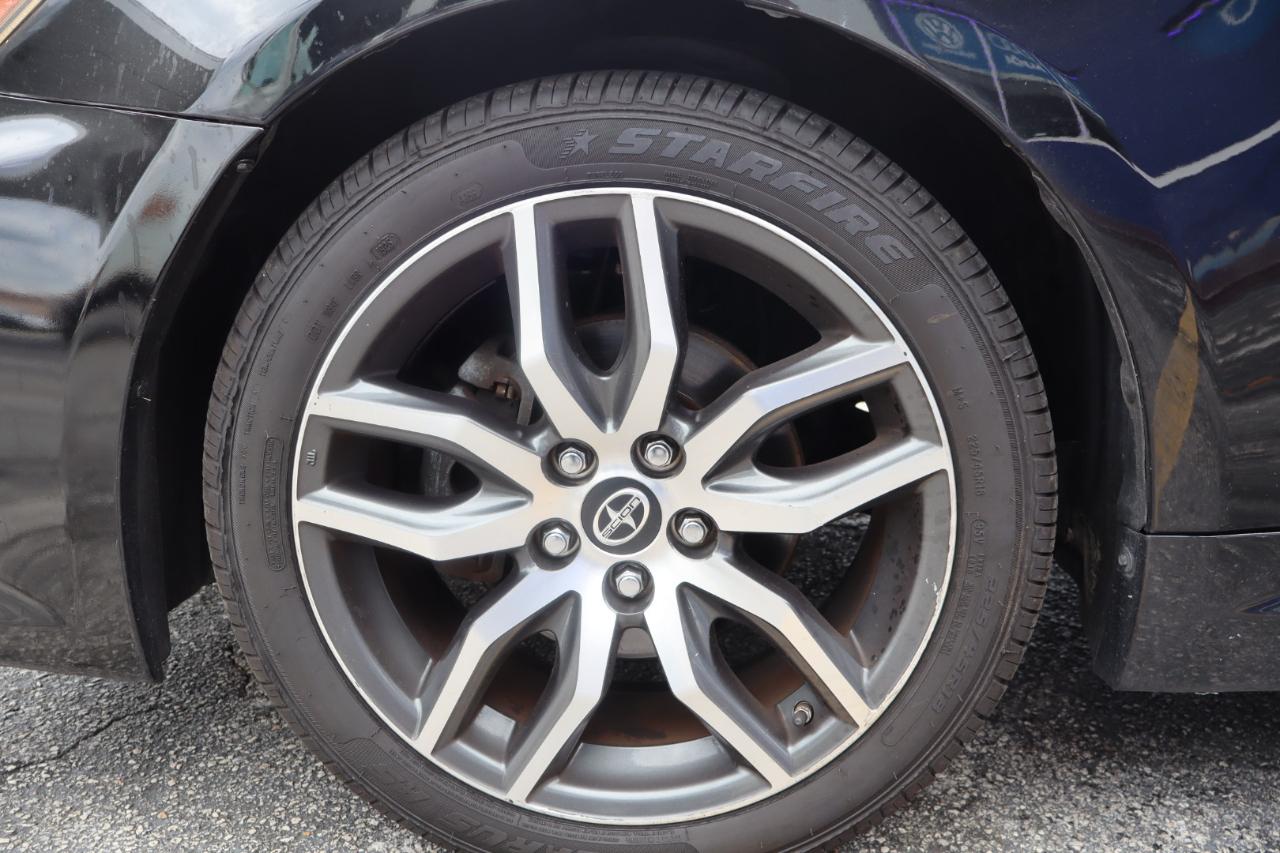 Scion tC 2dr HB Man (Natl) 2016