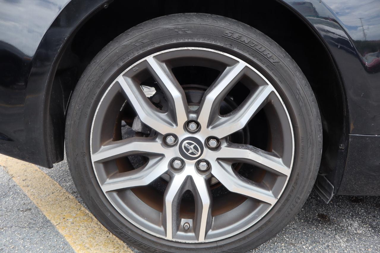 Scion tC 2dr HB Man (Natl) 2016